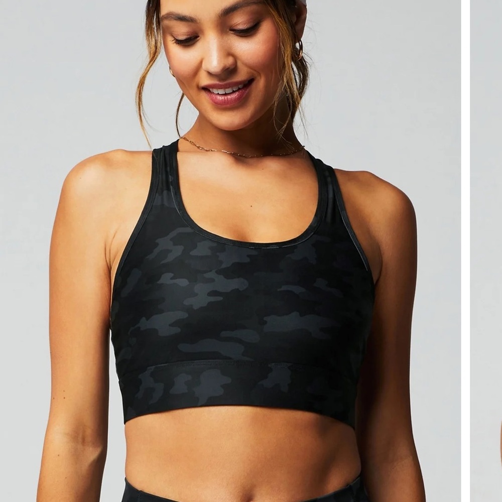 Fabletics On-The-Go Medium Impact Sports Bra